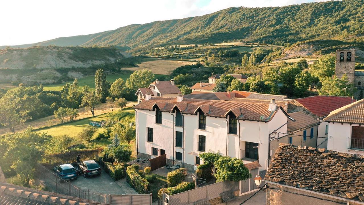 Casas Pirineos Daire Sabiñánigo Dış mekan fotoğraf
