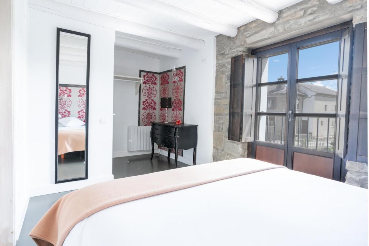 Casas Pirineos Daire Sabiñánigo Dış mekan fotoğraf